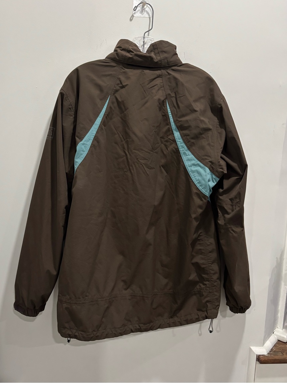 🐞REI Brown Ski Jacket with Aqua Side Panels - Picture 4 of 10